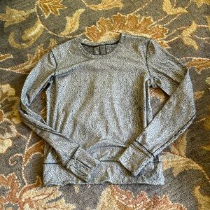 Black and white speckled lululemon long sleeve shirt size 4